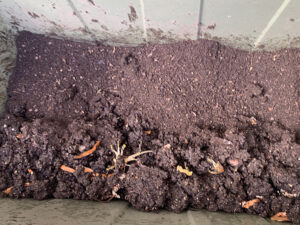 コンポストのメンテナンス