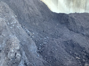 牛糞堆肥場の様子